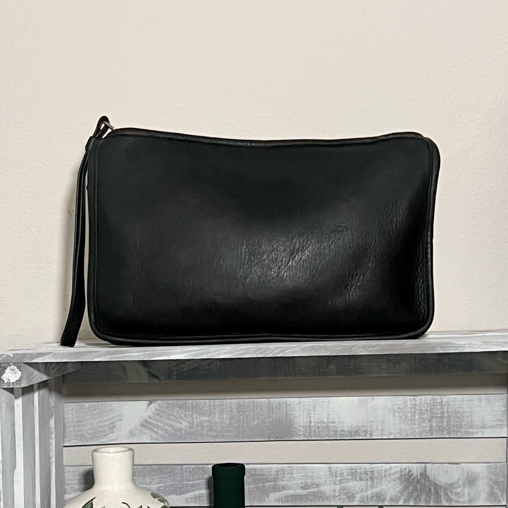 Vintage Coach Zippered Wristlet Clutch - Picture 3 of 11